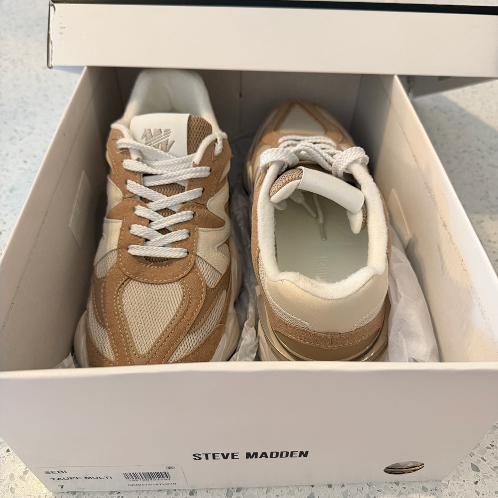 Steve Madden SEBI Sneakers Taupe Multi Size 7 NIB Trendy Casual Sneaker - Picture 2 of 10